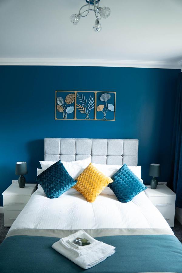 The Woodlands, Shortstay, Ideal For Families, Relocation, Contractors, Travel Stay Horley Bagian luar foto