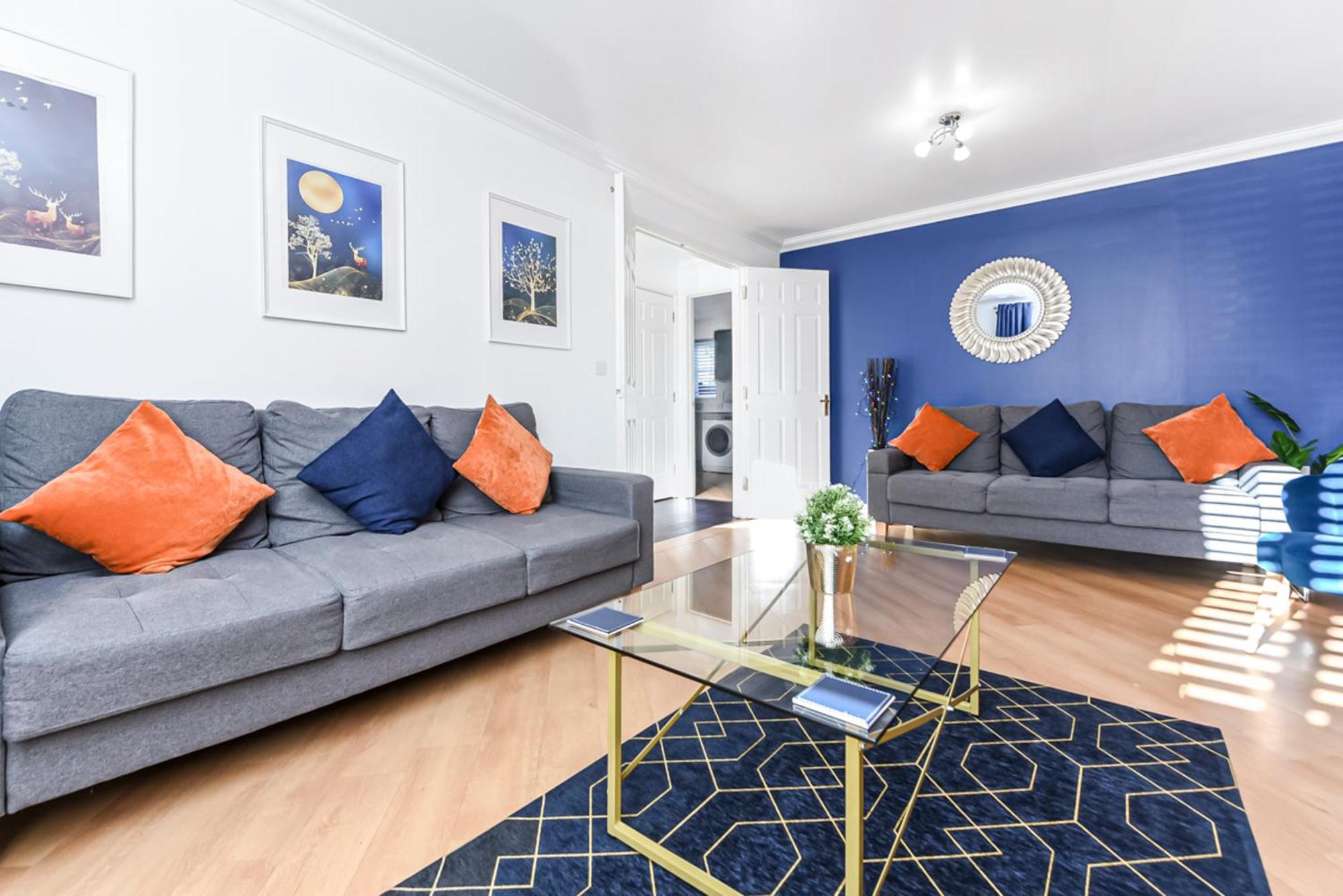 The Woodlands, Shortstay, Ideal For Families, Relocation, Contractors, Travel Stay Horley Bagian luar foto